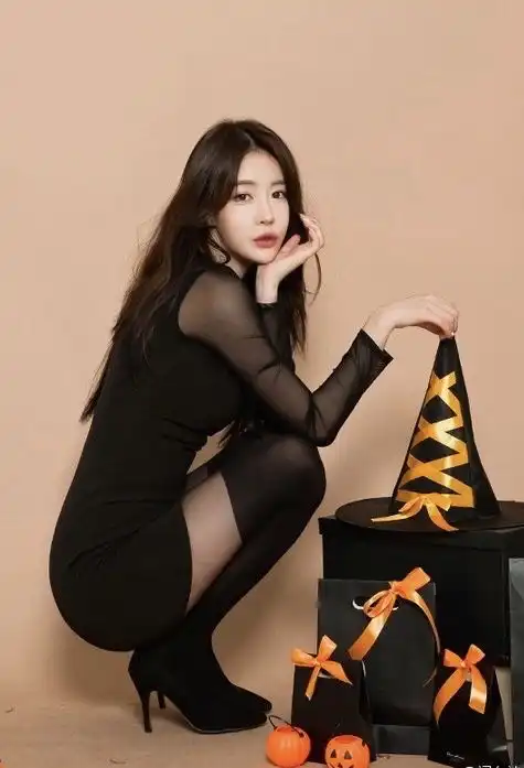性感美女丝袜美腿写真图片照
