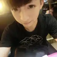 戴口罩帅哥照片真实头像