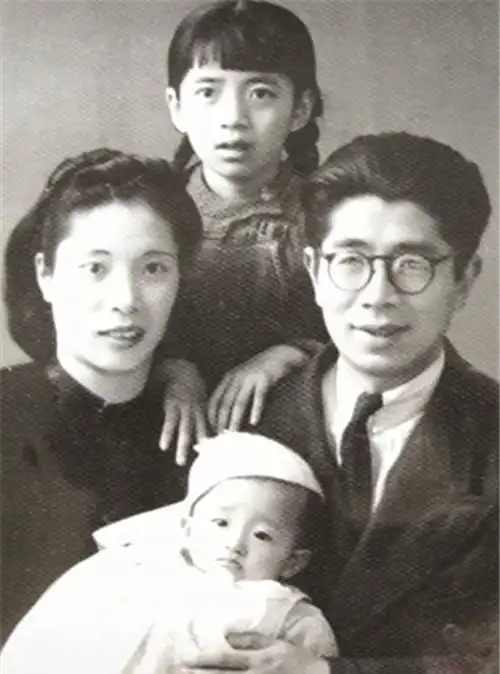 她不想吃苦跟人私奔,丈夫带儿女再婚,越过越好,她却越嫁越差
