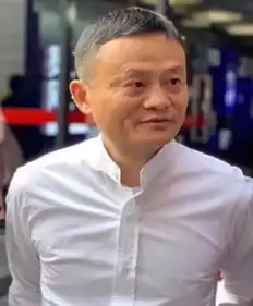 退休倒计时只剩下四个月,马云发布一张照片,让无数人落泪
