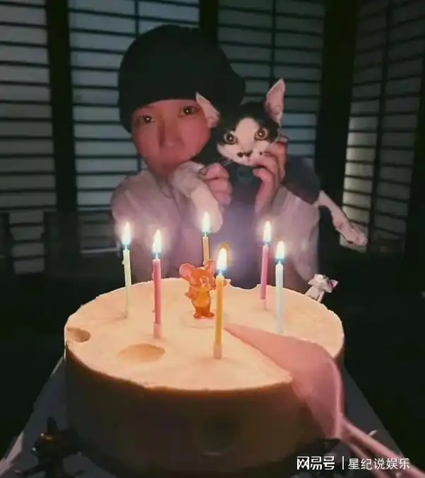 曝窦靖童和女友在国外结婚另一半也是圈内人,两人年龄相差12岁
