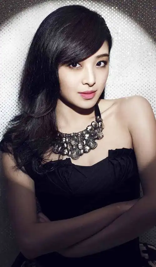 女神张含韵第6472期时尚潮流美图欣赏
