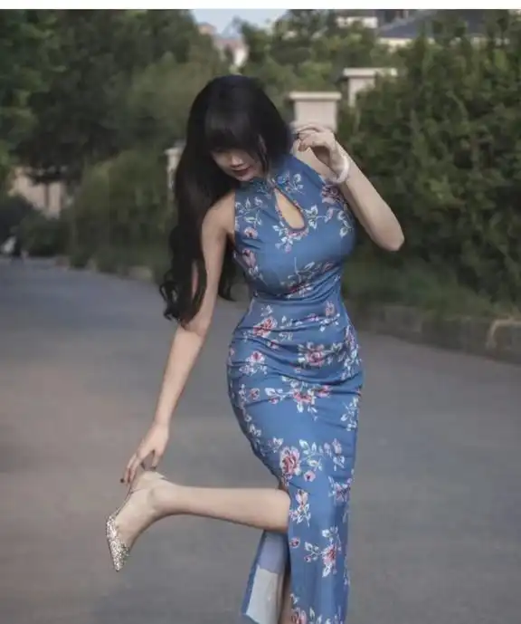 改良旗袍裙配什么鞋子好看中国风旗袍式连衣裙穿搭
