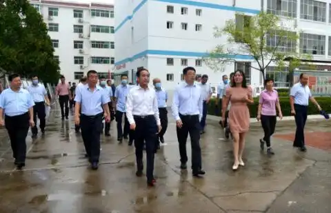 西安市副市长贠笑冬一行深入陕鼓临潼社区考察调研
