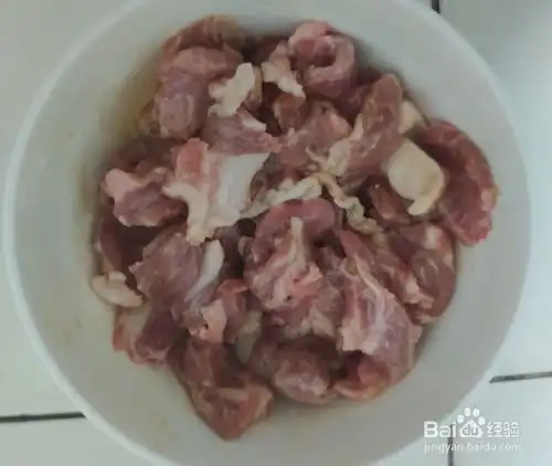 家常木耳炒猪肉
