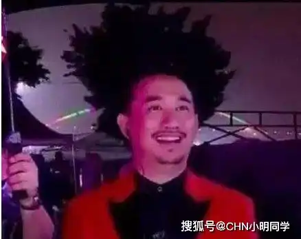 明星错位照有多狠张张都能戳中笑点,何炅那张我可以笑一天

