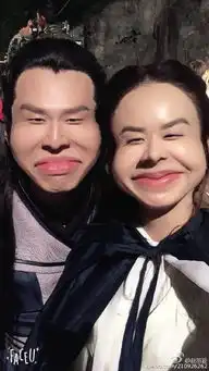 赵丽颖也来搞怪这些照片简直惨不忍睹
