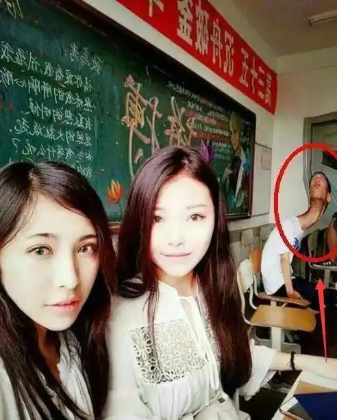 后悔用了弟弟的剃须刀怎么办现在这个样子还有人要我吗哈哈哈哈
