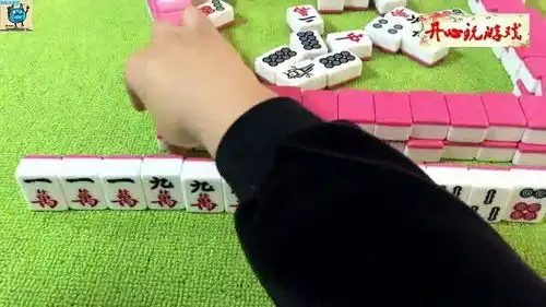 两人麻将这对手简直就是来搞事情,就不能好好地打麻将吗
