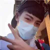戴口罩帅哥照片真实头像
