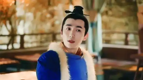 为爱豆安排表情包和主题曲朱一龙的新角色已被小笼包玩坏
