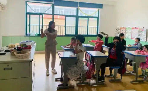 捂艾蛋包粽子,新区小朋友端午过得真香

