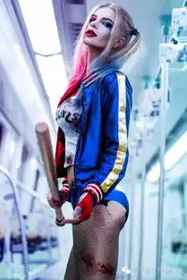 绝美超高度还原的自杀小队小丑女