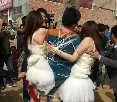 现在的伴娘也真是不好当
