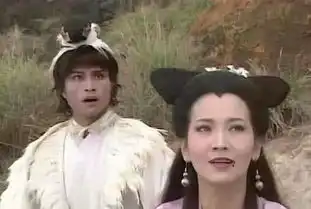 笑到胃疼的穿帮镜头,赵雅芝我忍了,海绵宝宝的手铐形同虚设
