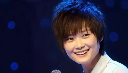 再不疯狂我们就老了,被李宇春重新演唱,并发布酷狗
