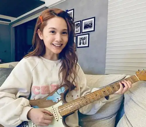 李荣浩成宠妻狂魔,婚后生活太甜,隔空表白杨丞琳
