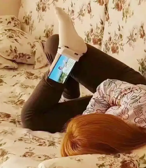 搞笑图片手机wifi充电器与厕所完美组合,这也太过真实
