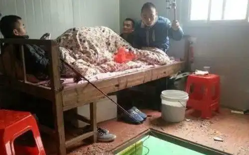 搞笑gif走位很不错,结局很糟糕
