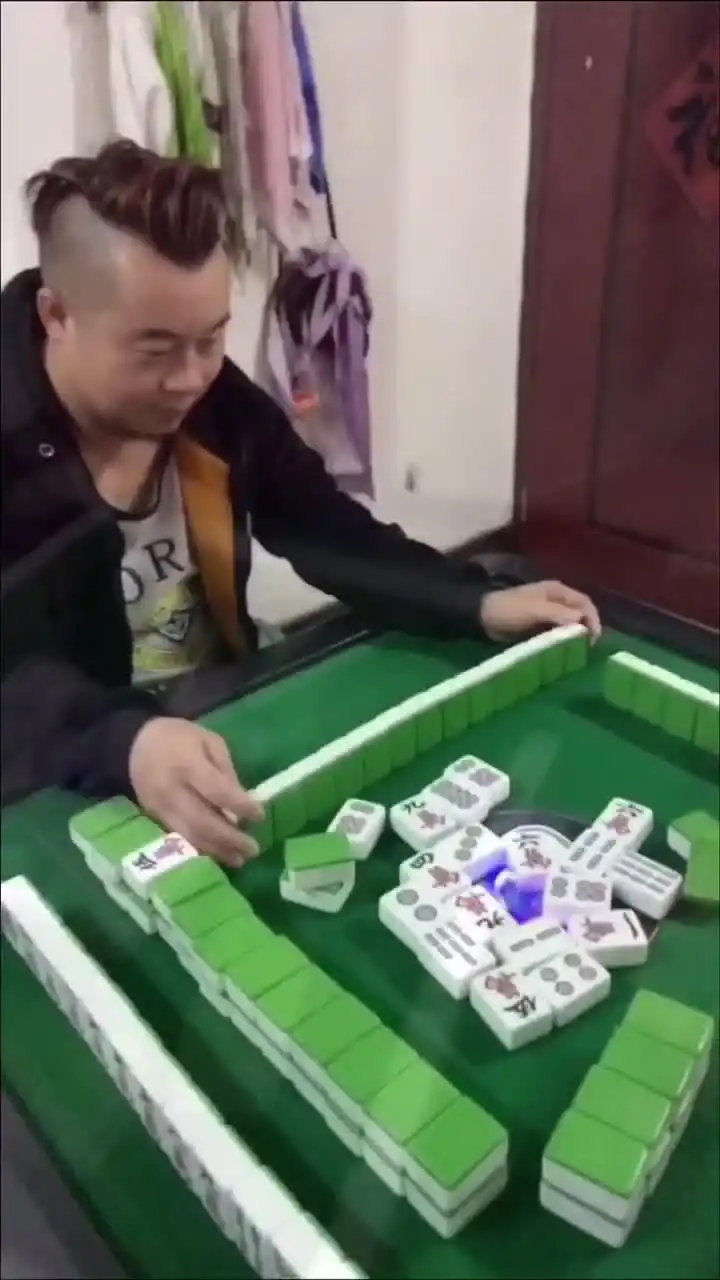 打麻将的最高境界兴奋的跑路了
