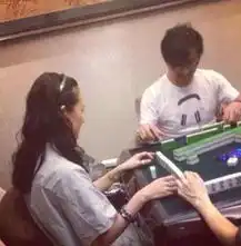 谁动了嘉玲老公
