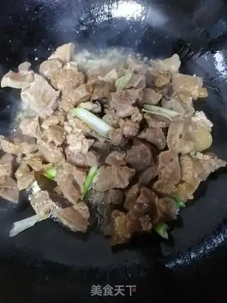 家常牛肉炖番茄的做法家常牛肉炖番茄怎么做董小伊的菜谱

