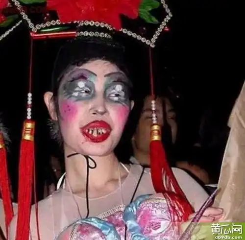 评价丑女的标准

