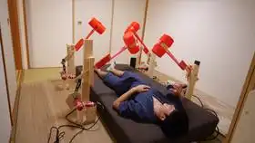 懒床图片搞笑闹铃