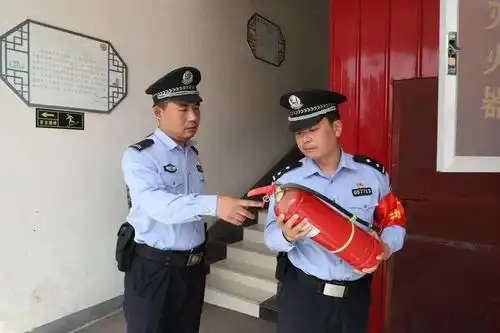 校园安全无小事,鄢陵公安全力护航校园安全
