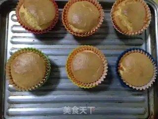 骷髅头蛋糕杯的做法骷髅头蛋糕杯怎么做美美家的厨房的菜谱
