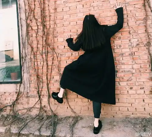 倪妮又出新街拍了,超超超超超圈粉
