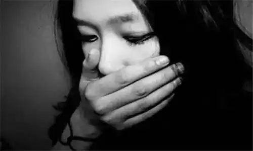 这个秋天最心酸无助的伤感句子,句句穿透人心
