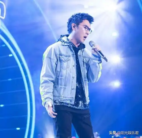 林依轮唱跳爱情鸟,舞姿专业表现力满分,50岁状态认真的
