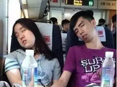 搞笑图片当吸管找不到的时候,一支葱叶全搞定
