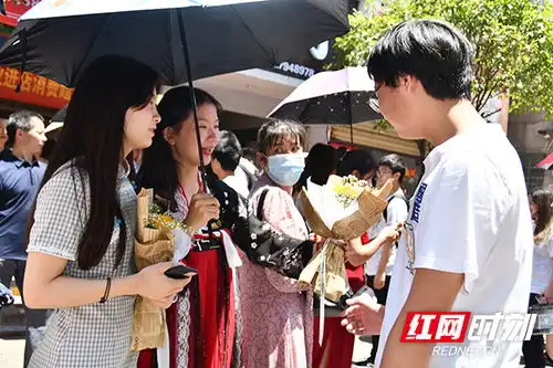 组图图说新邵高考
