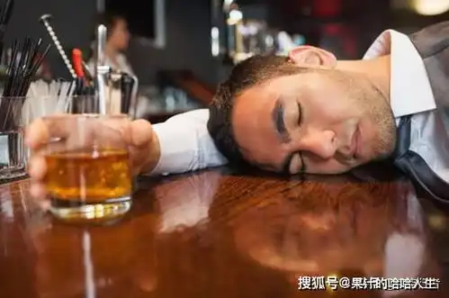 人类为什么爱喝酒学会分解酒精,我们的祖先才活了下来
