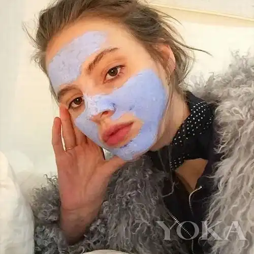 最近ins上流行什么原来明星都在晒面膜自拍照
