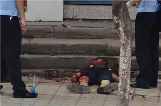 算命先生当街被杀算太准
