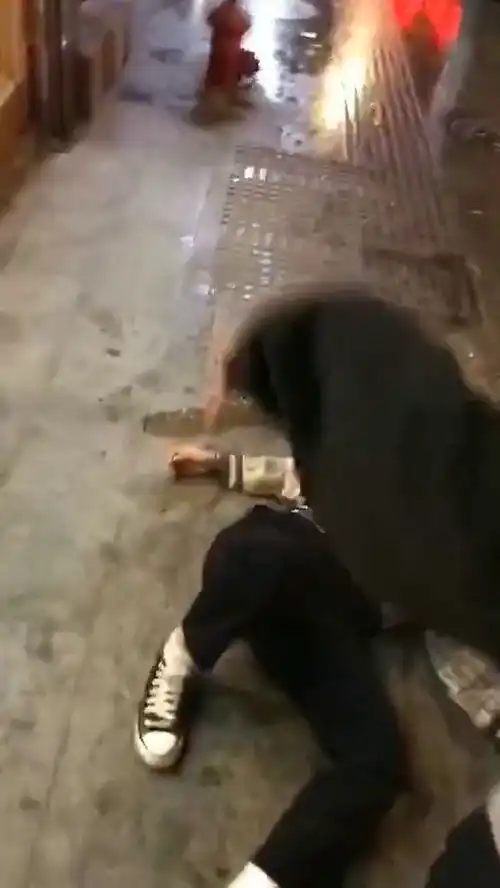 女生喝醉酒后都是这样的吗
