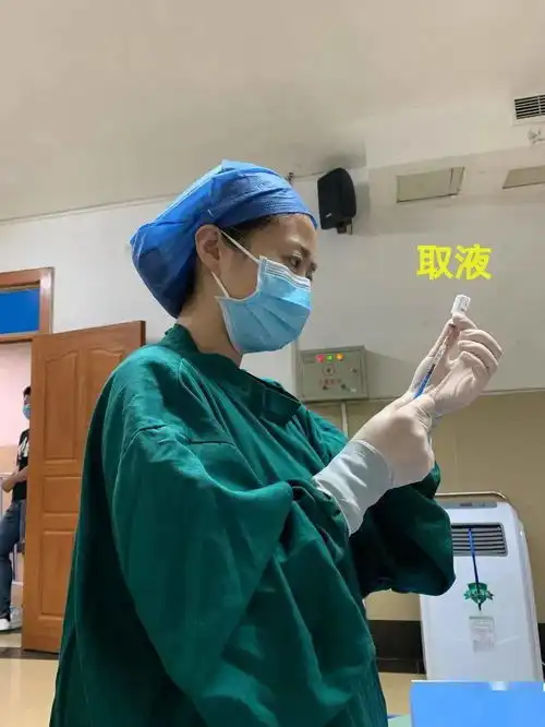 直击发生在泾县医院疫苗接种点的一幕幕,让人感动
