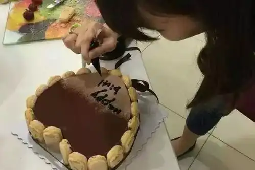 番禺哈街地铁站15分钟甜心魔坊diy烘焙体验馆99元翻糖cupcake好玩又有意义
