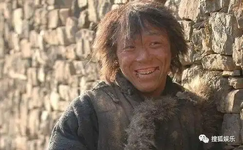 娱乐日报何雯娜回怼陈一冰黄渤吴京成百亿票房成员张子枫明年参加艺考
