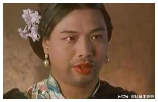 他是身价千万大老板,被周星驰骗去演如花,成为一段经典
