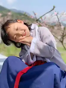 黄岗山桃花节人山人海今年有多好玩超出你想象
