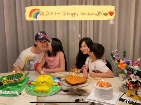 吴尊庆42岁生日晒全家温馨照搞笑喊话汪东城赶快请我家人吃一顿
