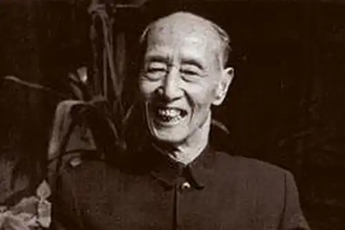 他出生在书香世家,数学却考了零分,闻一多一句话保他上了大学