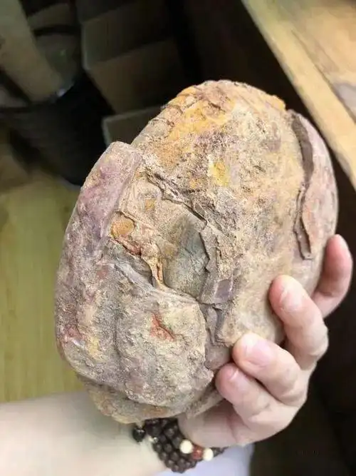 紫砂泥料中的石黄石红,别被神话了
