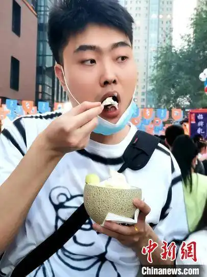 喜迎端午节小长假沈阳特色街区点燃升级版夜经济
