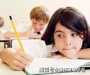 孩子写作业慢,字迹差都是握笔姿势不对搞的鬼
