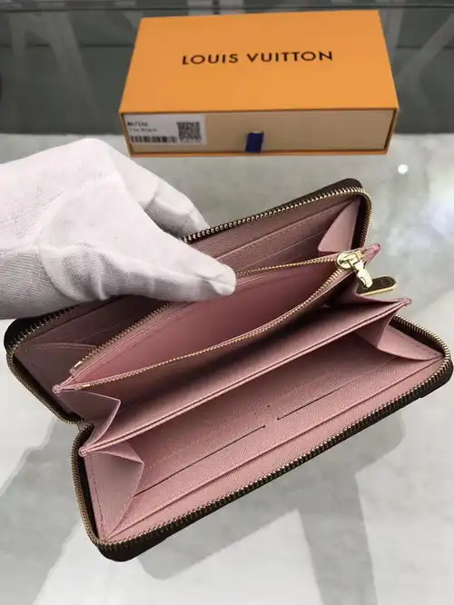 路易威登lv小狗图案zippy拉链钱夹m67246
